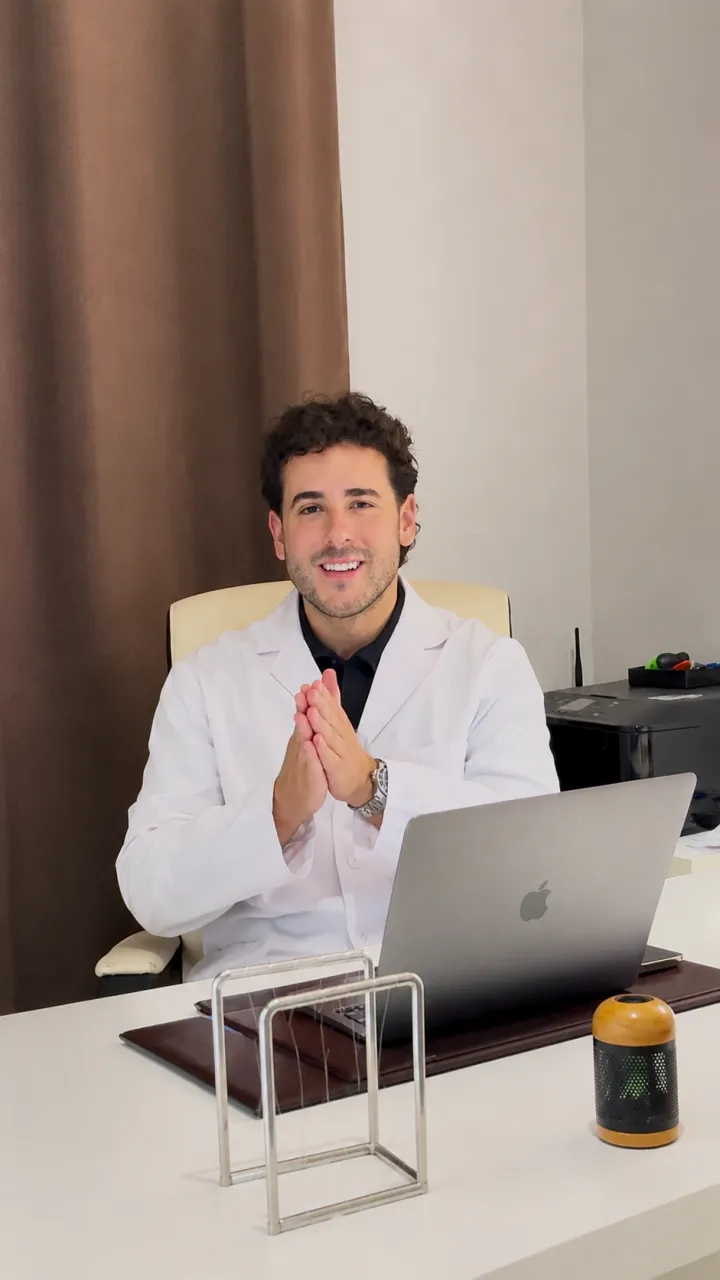 Alejandro Pérez González — CEO de Mente Sana Psicología