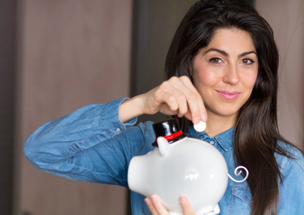 Mujeres y dinero